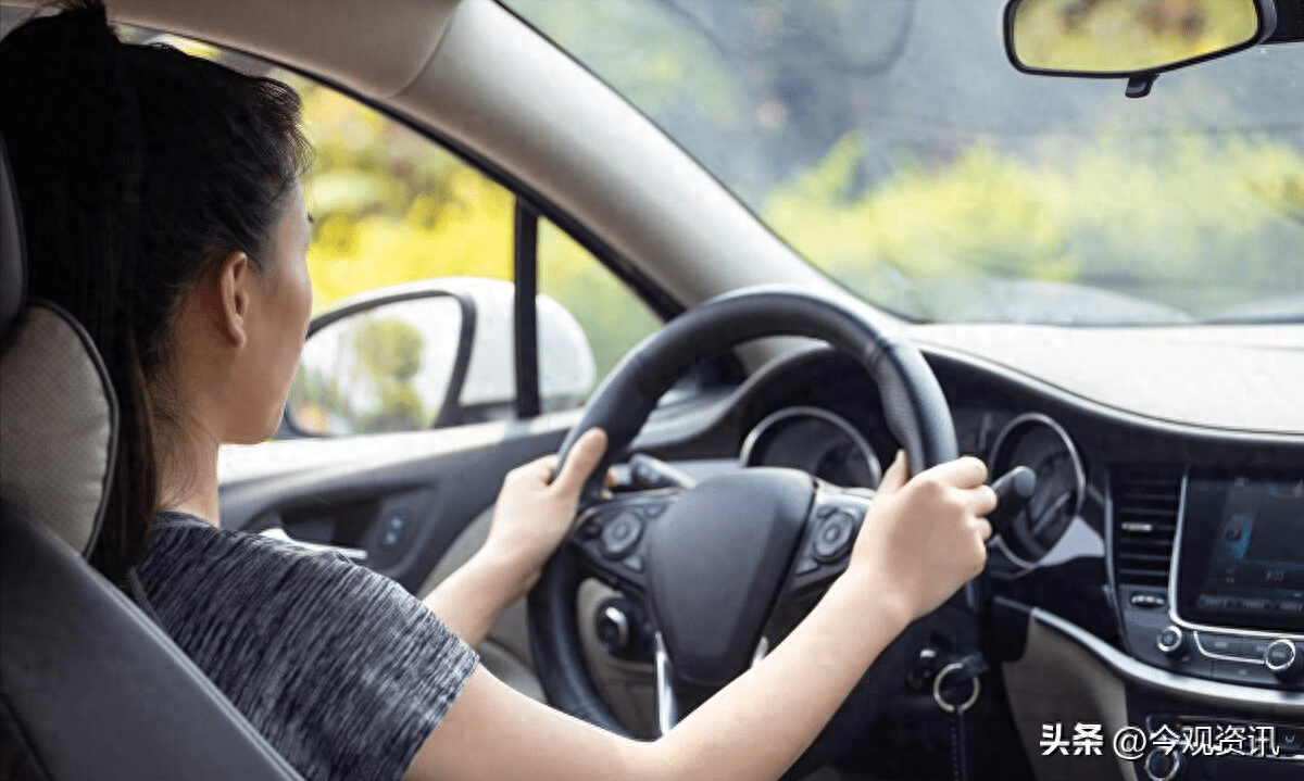 老司机:上了高速差距很明显_车道_车辆_因为