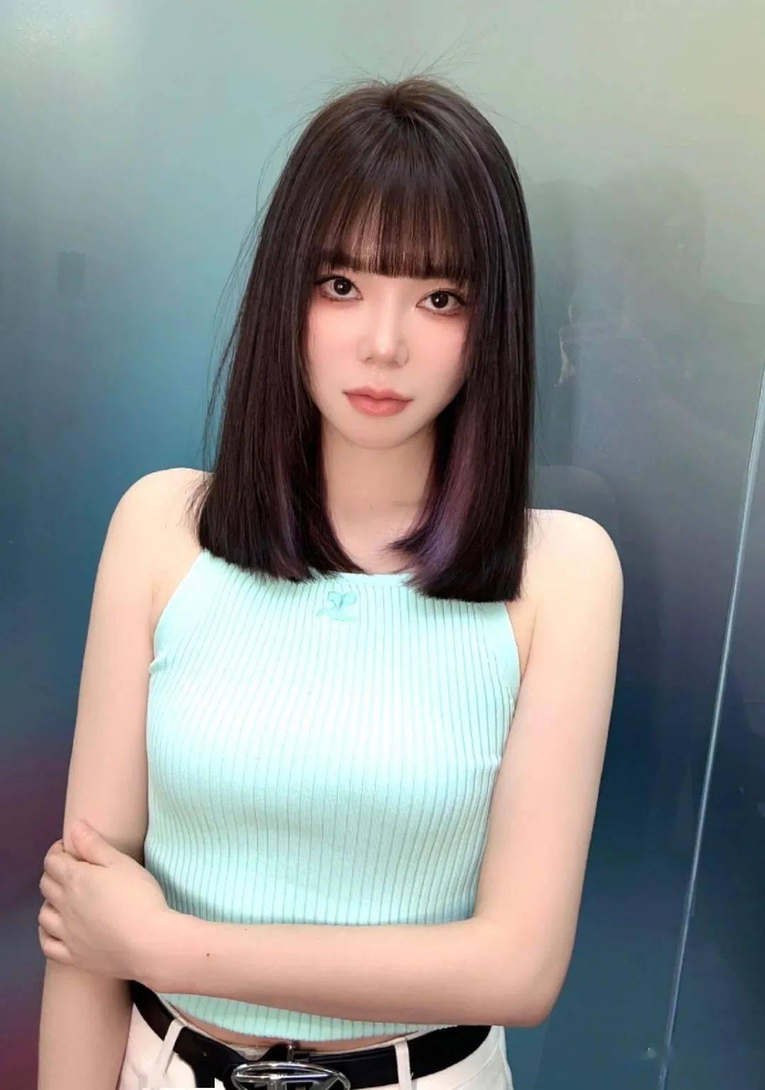  挂耳染锁骨发 又a又甜又时尚