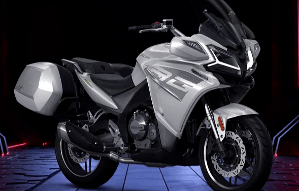 宗申四缸600/三剑客集体亮相._搜狐汽车_搜狐网