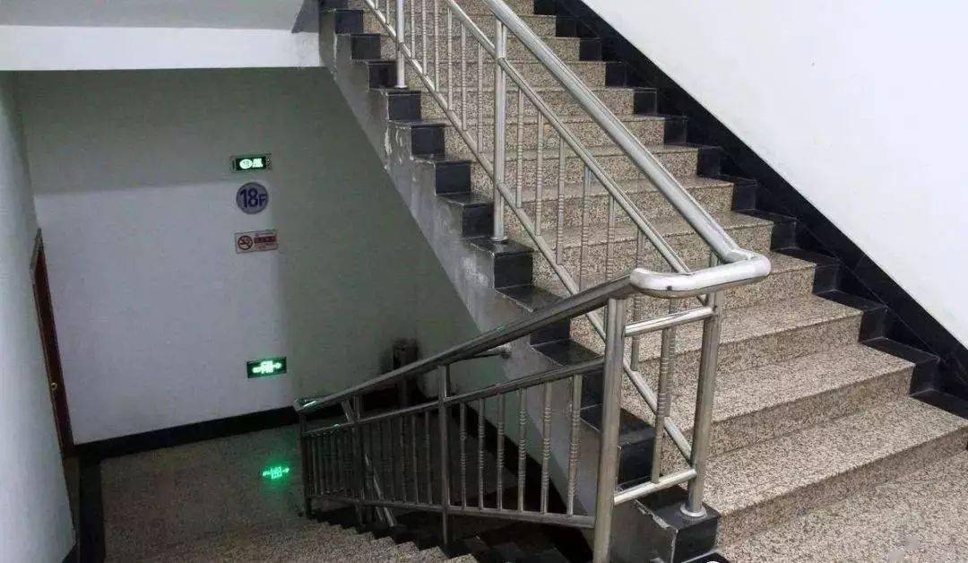 建筑地下地上共用楼梯间不复存在!