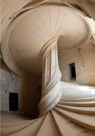 看看设计鬼才的奇葩作品,让人脑洞大开!_安东尼奥高迪_米拉_中心