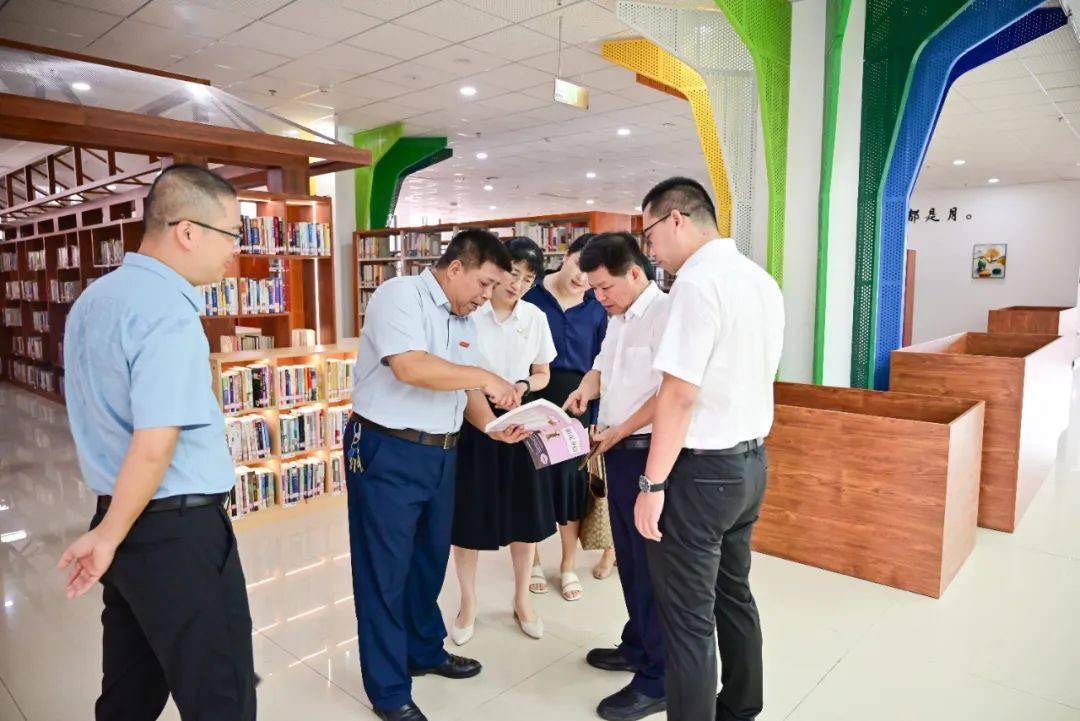 【莆田哲理中学】福建省开放大学校长吴国荣莅临我校调研家庭教育和