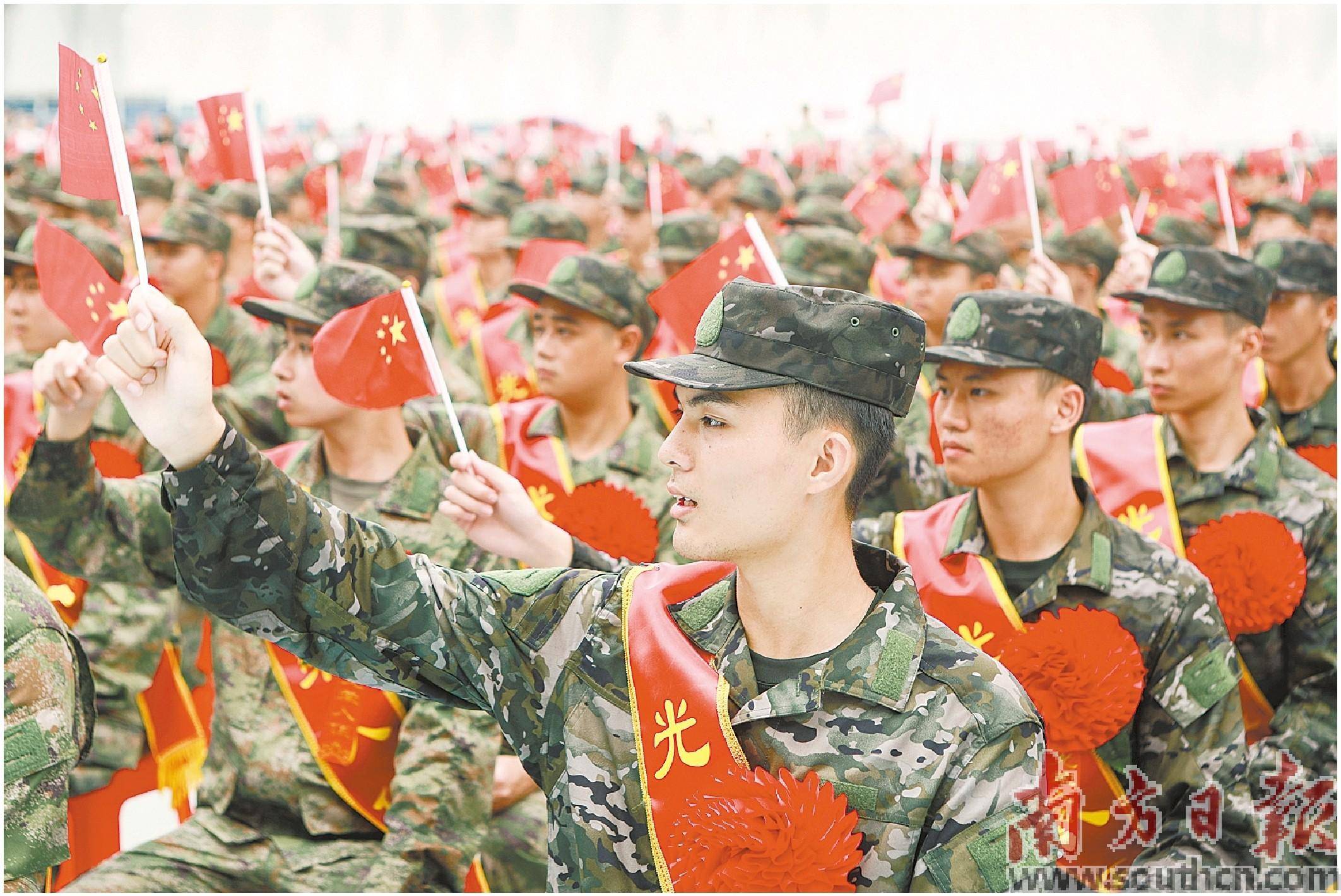 我宣誓……"9月15日,深圳市2023年秋季新兵入伍欢送仪式在深圳警备区