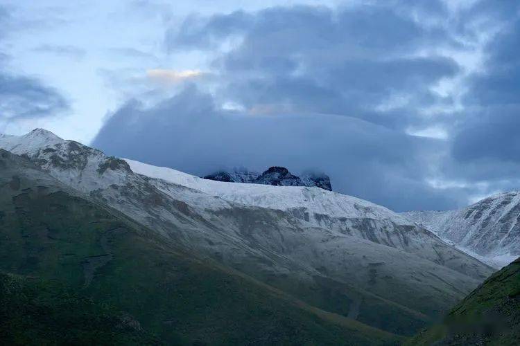 中国藏地神山之尕朵觉沃_觉悟_赛康_雪山
