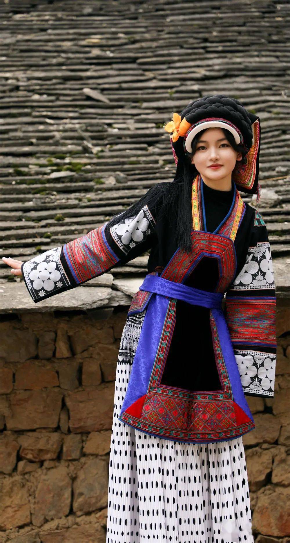 【你是这样的镇宁】探寻民族特色风景的美丽之旅_服饰_文化_布依