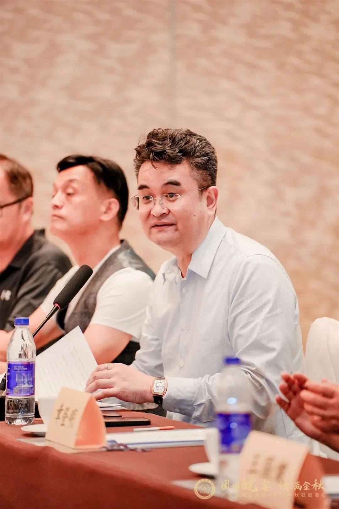 广东省安徽商会轮值会长张昊出席座谈会并重述了教育专委会成立的初衷