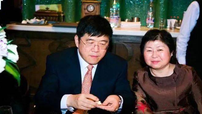 张茵和丈夫刘名中初到洛杉矶时,创业情景与当年南下香港有些相似