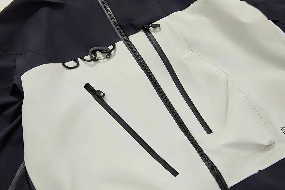 潮流雪服顶流 burton ak457,凭什么让藤原浩也偏爱?