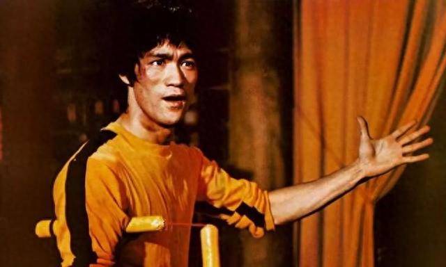 李小龙在电影中的出色表现《猛龙过江》为李连杰打开了一扇新的大门:“