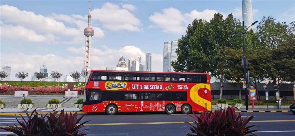 敞篷车"退役" 全新双层观光巴士车上路!运营线路来了_游客_外滩_旅游
