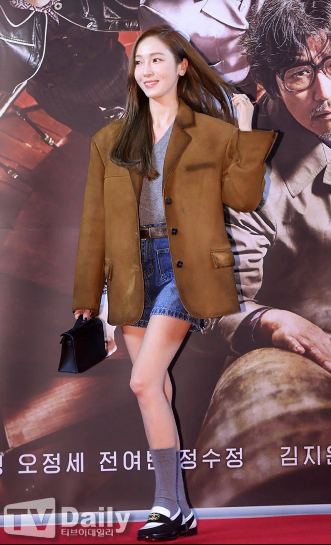 张曼玉59岁生日惊喜复出,状态令人惊讶 | 郑尔摩斯周报_伦敦_sophie