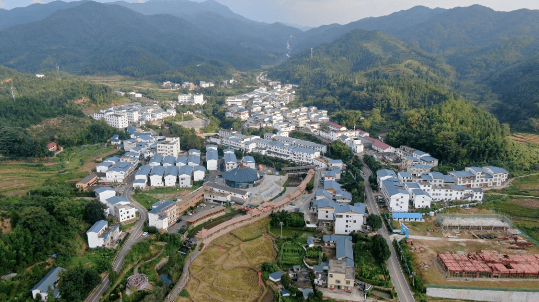 会昌县洞头乡乡长 刘世养:我们的比赛项目个个农味十足,让村民们在