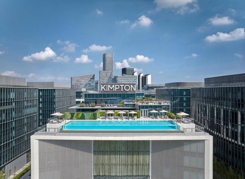 沪上首家上海金普顿前滩酒店开业_东方体育中心_酒吧_的花园