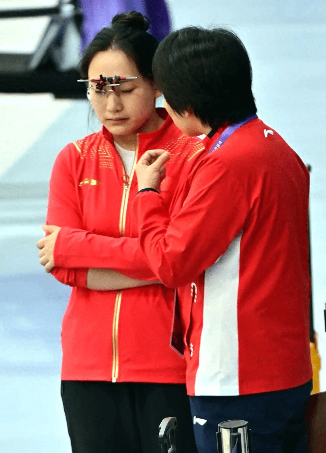赵楠!亚运会女子10米气手枪团体赛_银牌_杭州_姜冉馨