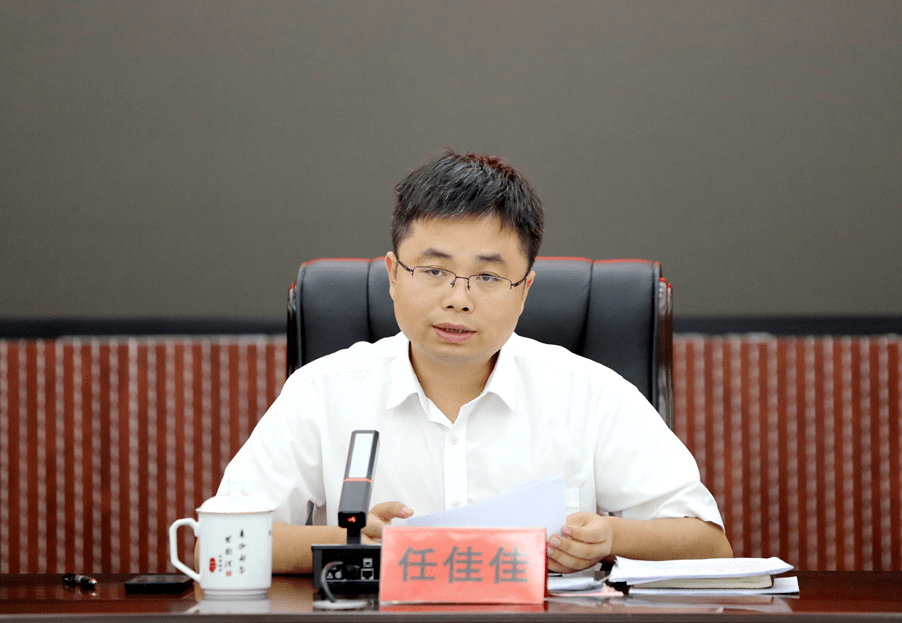 县委副书记,县长任佳佳,县委常委,常务副县长方忠生,副县长李桂英,杨