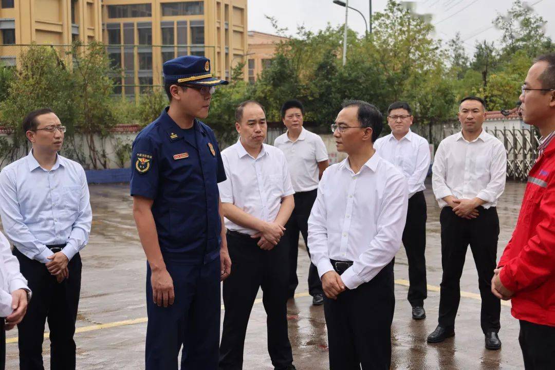 彭水汽车运输(集团)城北汽车站分公司,彭水县佳惠商贸有限公司大转盘