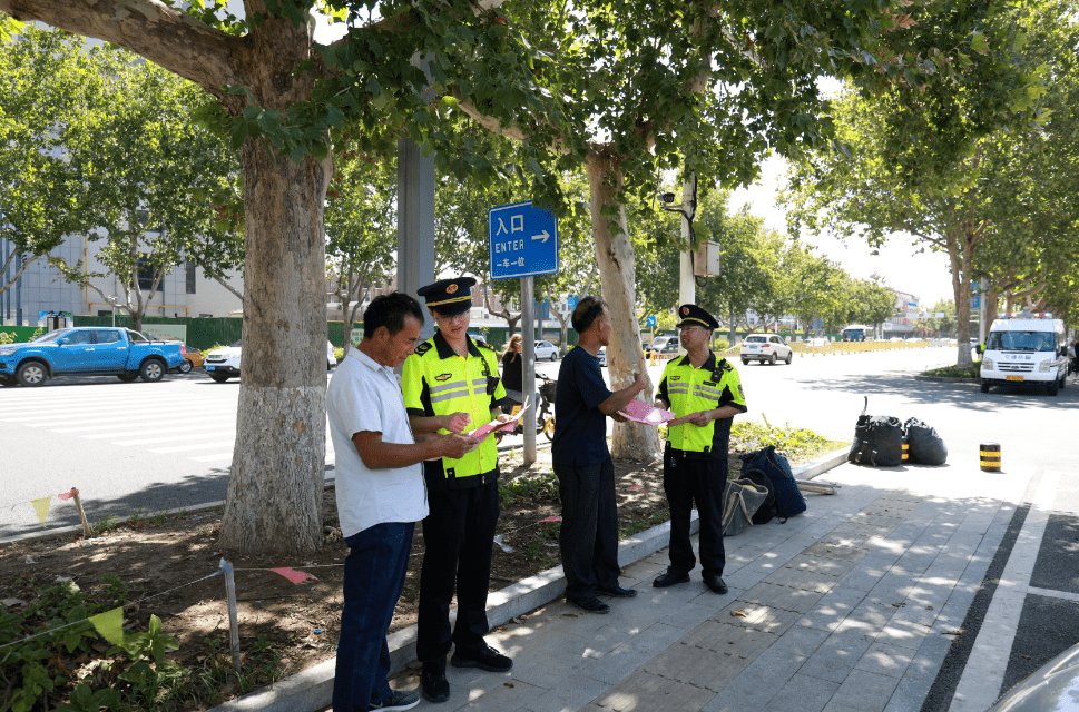 危险货物电子运单,驾驶员是否有相应的从业资格证,押运员是否有押运员