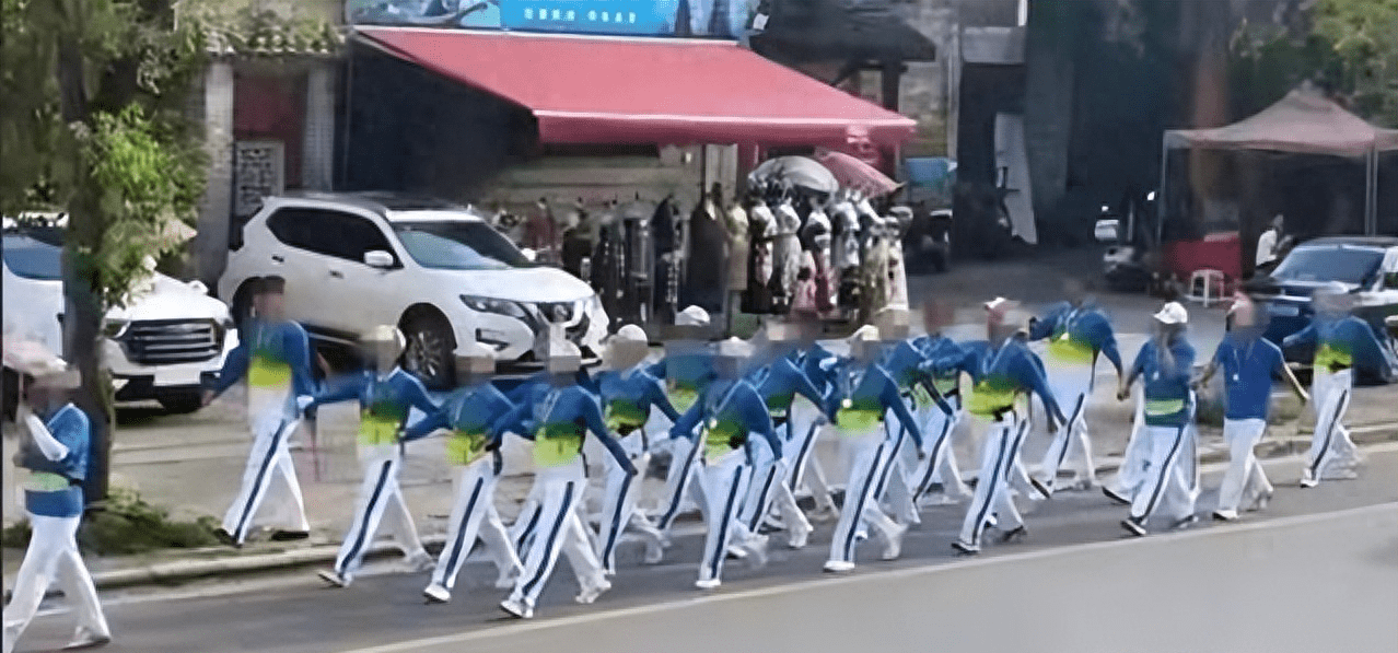 暴走卡车美少女神马影院_暴走团为何人人喊打_暴走团兴起原因