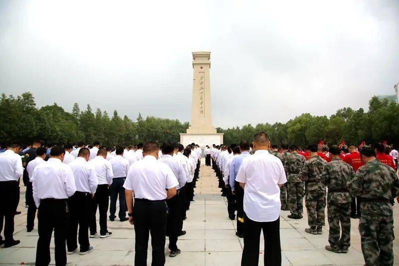 颍上县2023年烈士纪念日公祭活动在和平广场举行