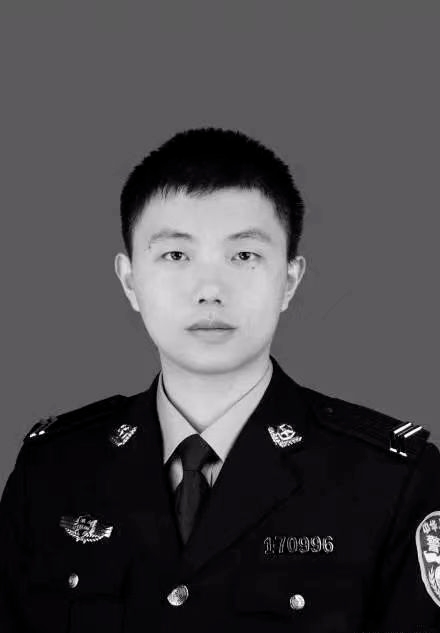 缅怀先烈 致敬英雄_李晓峰_英烈_因公