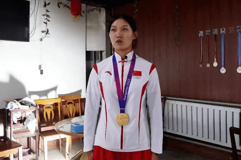 菏泽这位亚运会冠军,回家了!_训练_张旋_赛艇