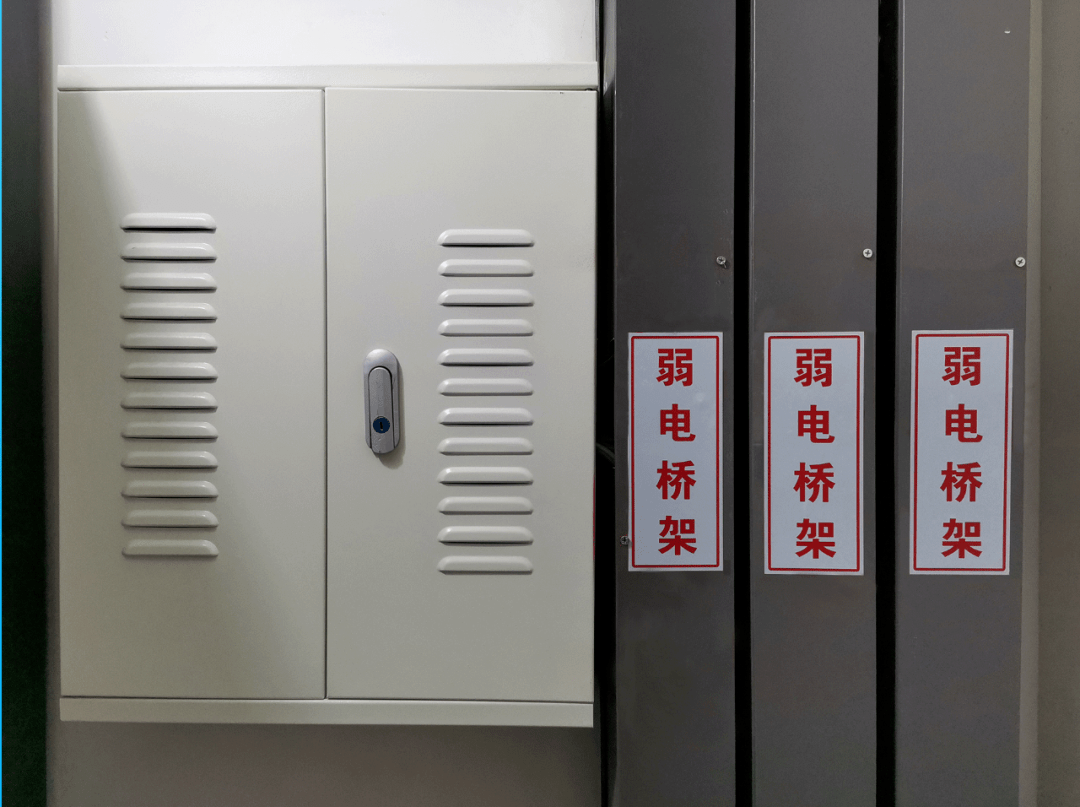 分集水器效果地热管走向标识效果管道走向标识效果管井样板标识效果