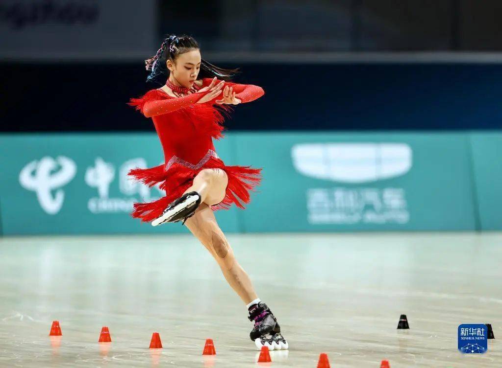 内江籍轮滑运动员朱思怡亚运会夺金——_训练_樊霞_杭州