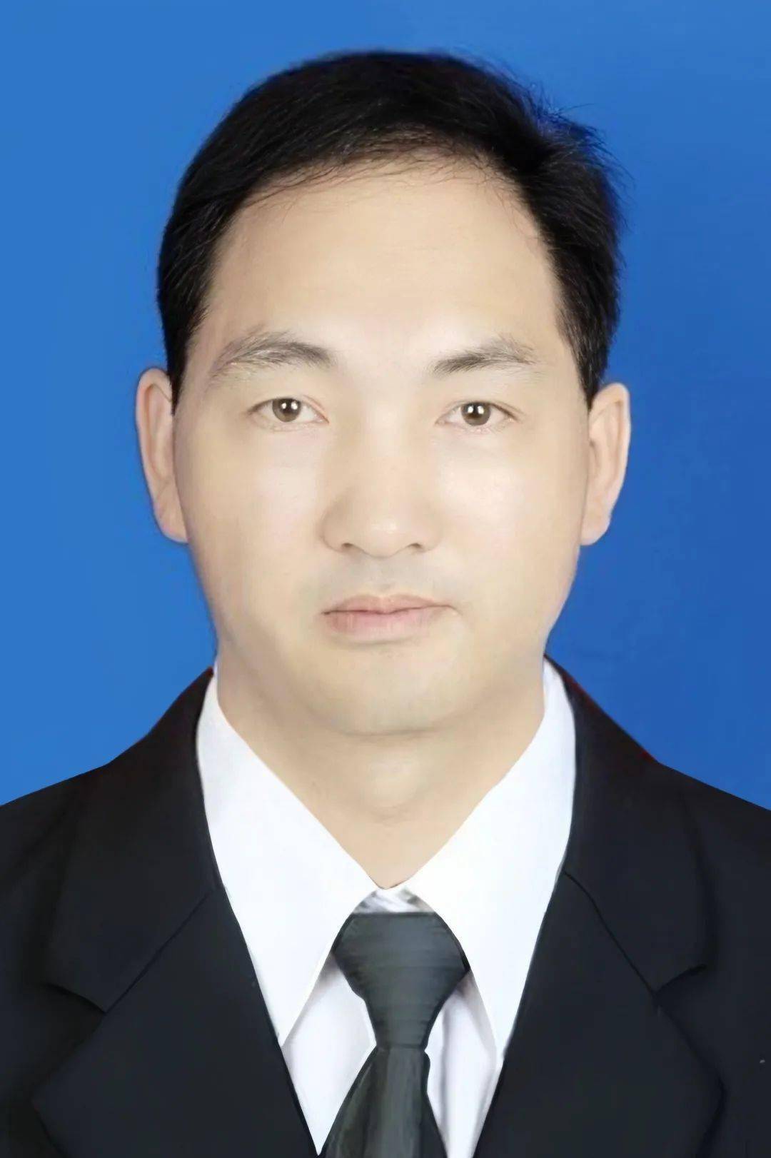 中小企业在西安的家part 01西企协分会会长01分会会长陈金催刘辉