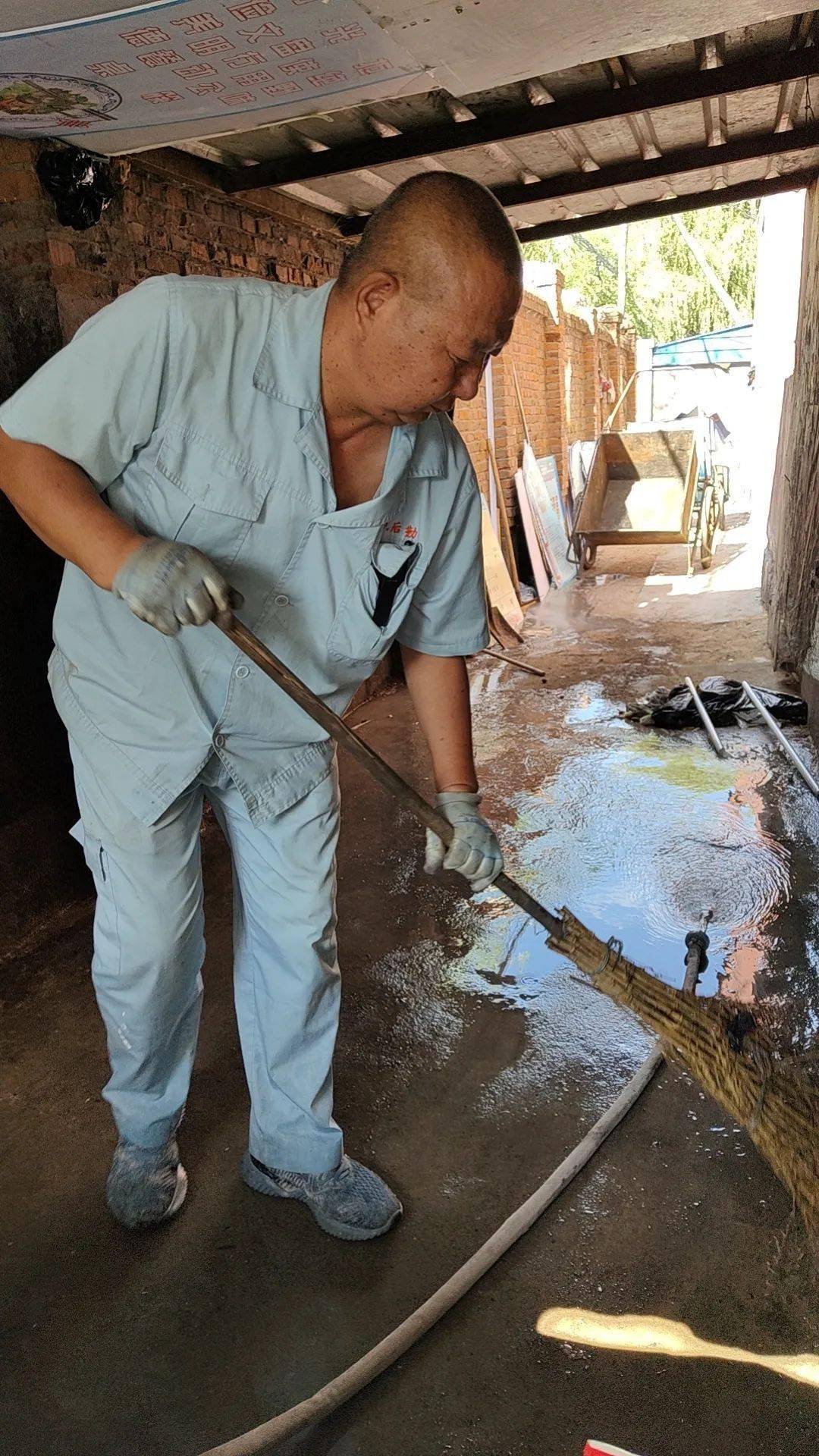 【工作动态】营造清洁卫生环境共建美好靓丽家园——吉林十二中开展