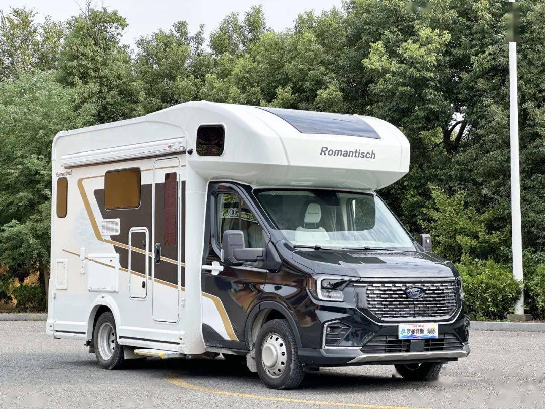 进口德国伟博斯通燃油锅炉(独立恒温),进口韩国东一过水热系统,pm2