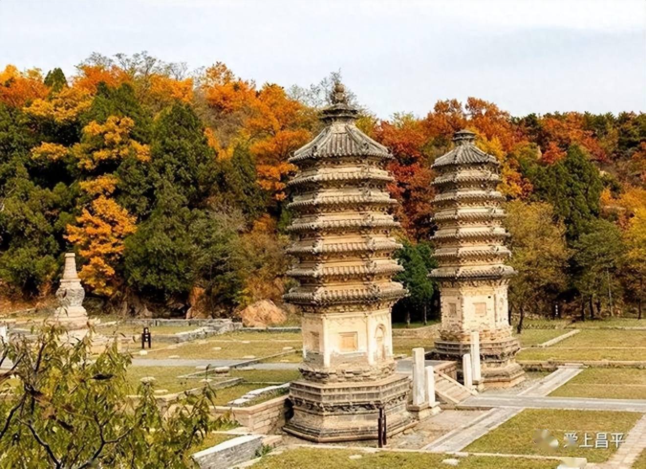 京郊昌平这3个红叶景点,人少叶更红,太震撼了!
