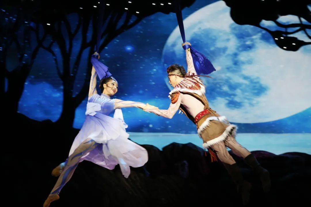 8元抢银川文化园国际马戏嘉年华门票,约起来~_演出_马术_魔术