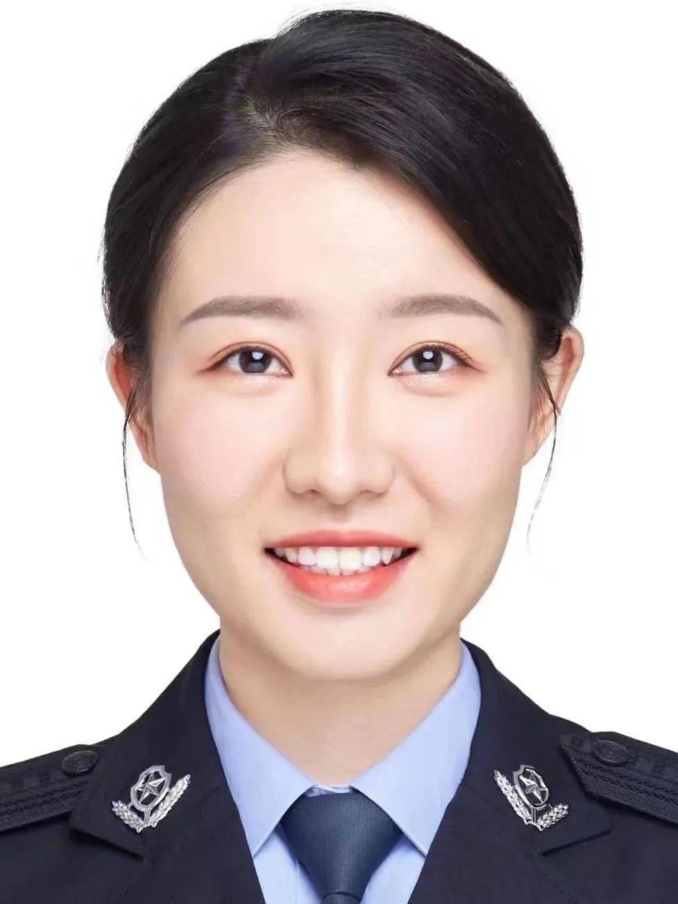 丁武老婆杨婷图片