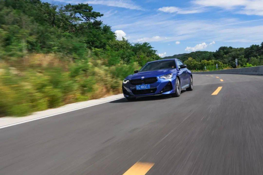 【车评】bmw m240i:优雅之下的性能怪兽_搜狐汽车_搜狐网