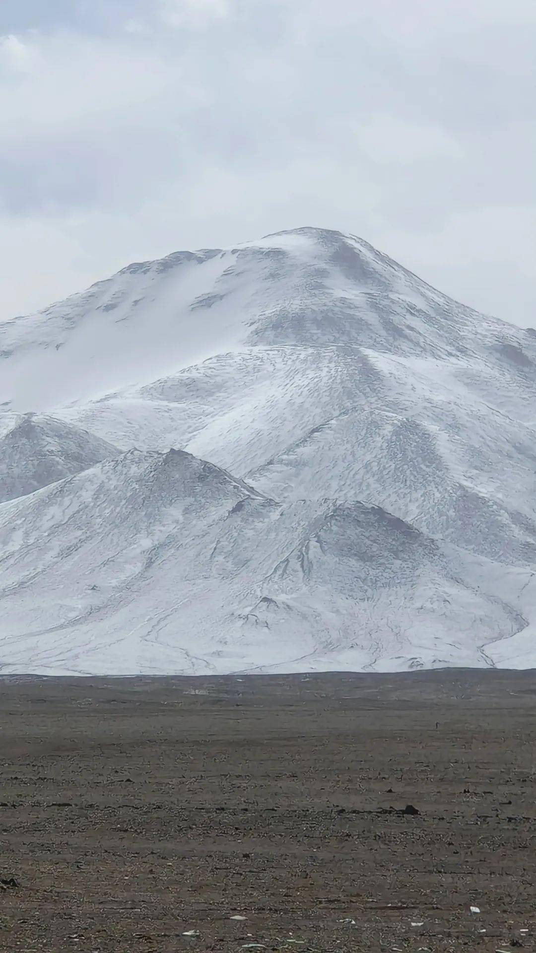 昆仑山雪景图片