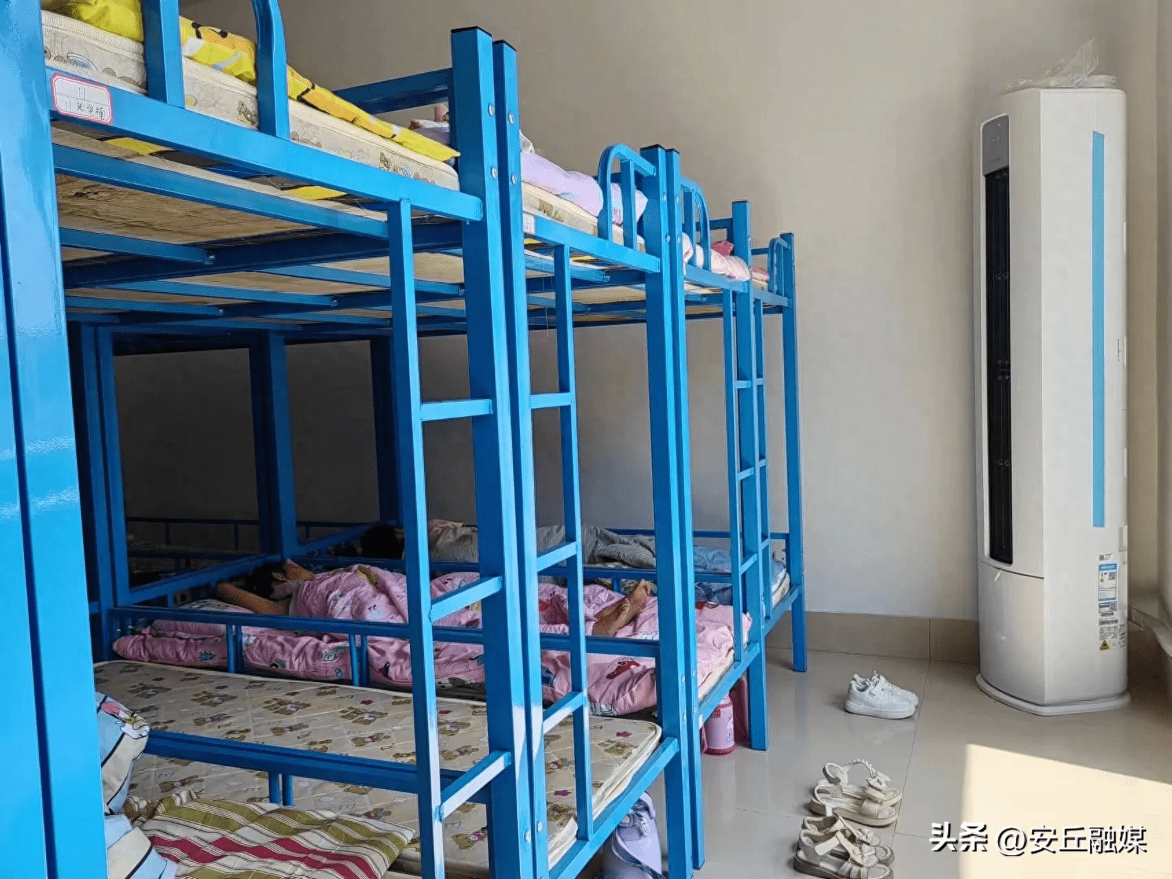 安丘市实验小学青云湖校区午托工作纪实_托管_进行_值班