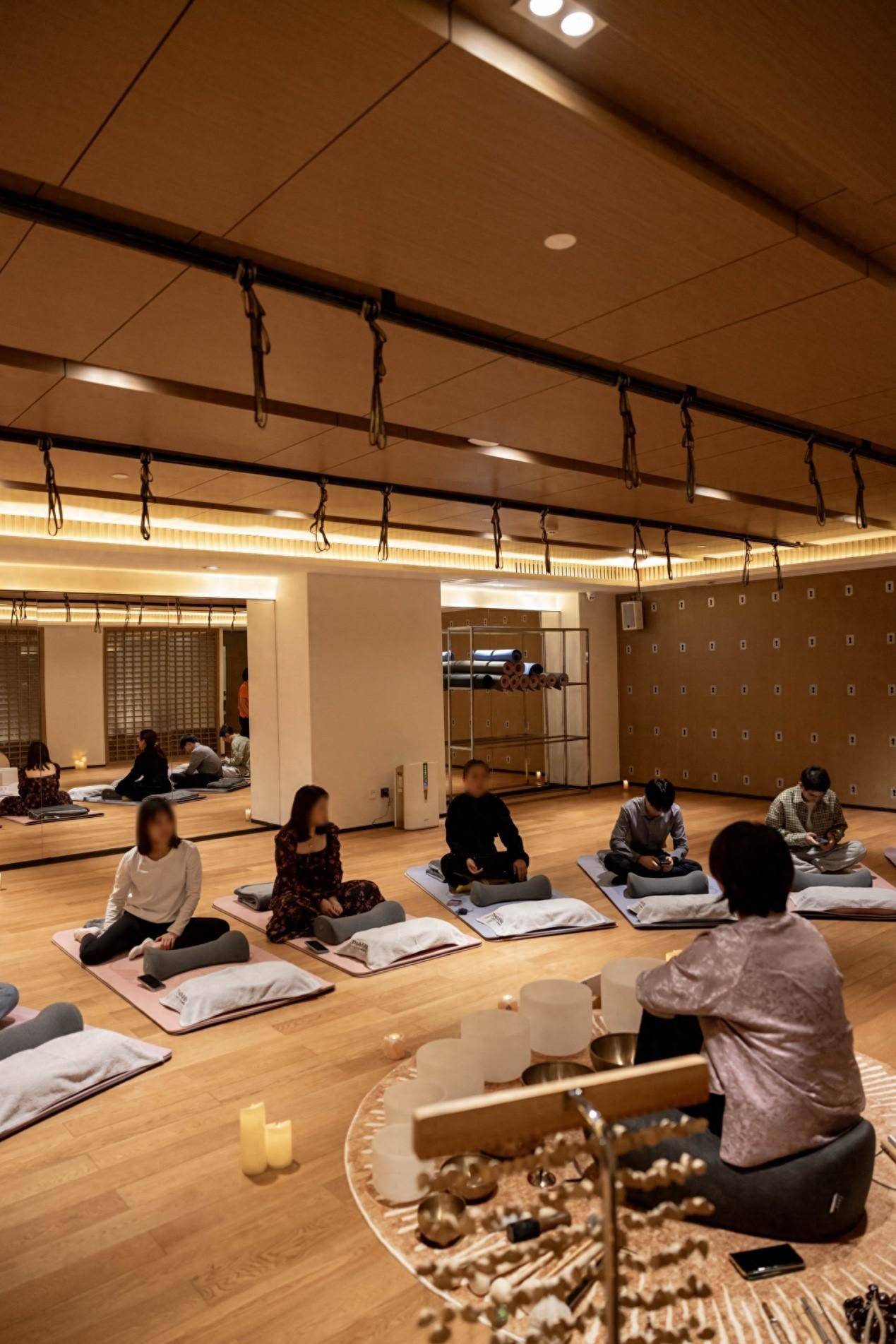 走进音疗室,她们用音乐给大脑做"按摩"_压力_工作_参与者