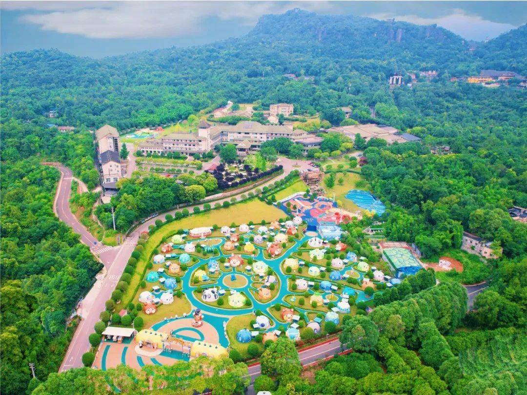 罗浮山温泉旅游度假区-罗浮山绵州酒店百花乐园享四季,让人耍得安逸