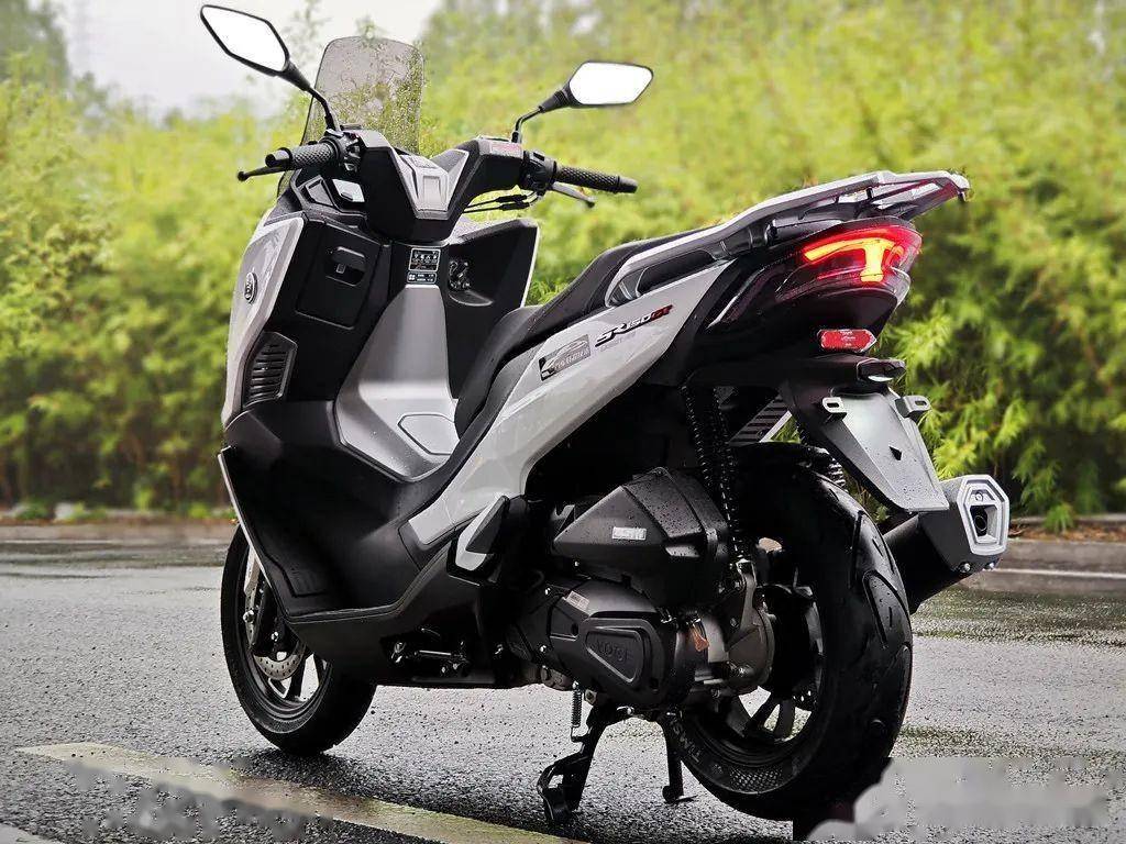 该车以无极sr150gt为载体,搭载无极全新研发48v轻混系统,就ak47目