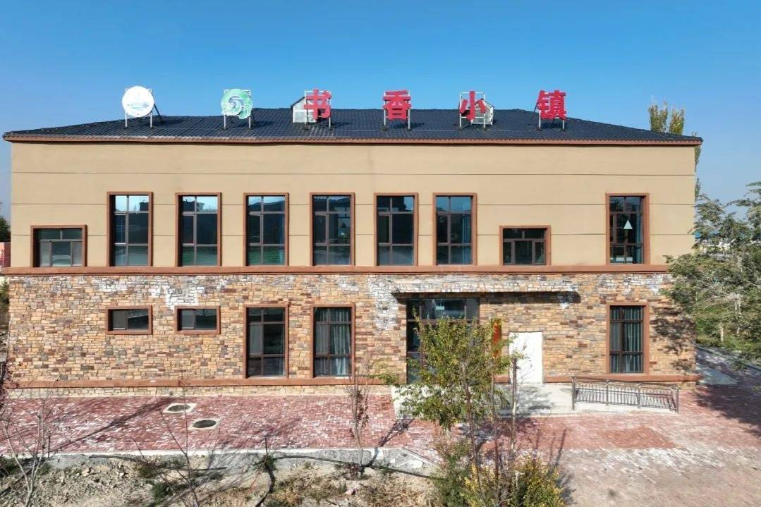 家门口的"图书馆" 让阅读触手可及_书香_小镇_便民