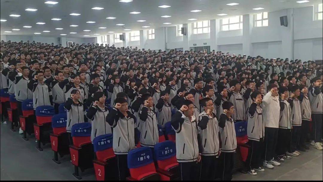 【校园动态】郎朗盛秋,共悦未来——隆尧一中举行阶段性表彰大会_方法