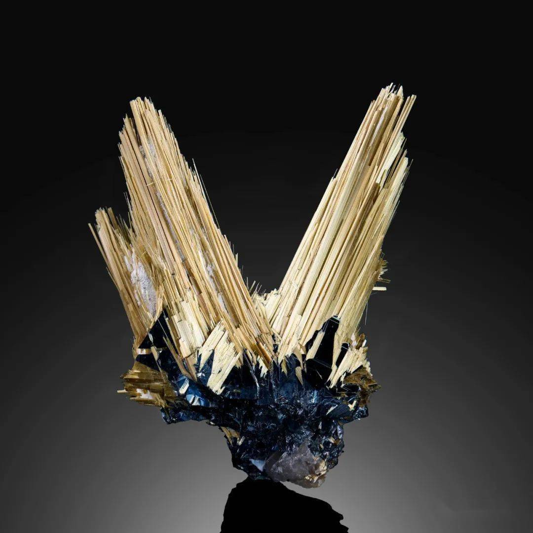 矿物之美丨金红石