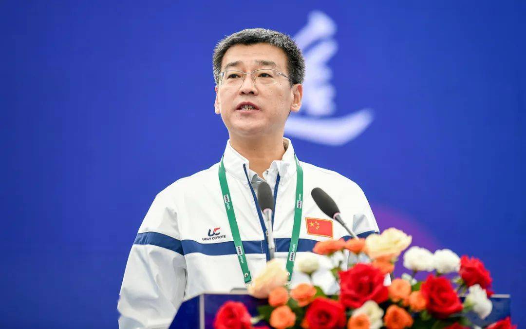 西畴县委书记黄明勇在致辞中表示,西畴县始终把体育作为促进发展,改善