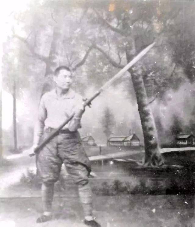 形意拳家朱国福-出手如闪电.拳重似泰山_技术_武术_拳击