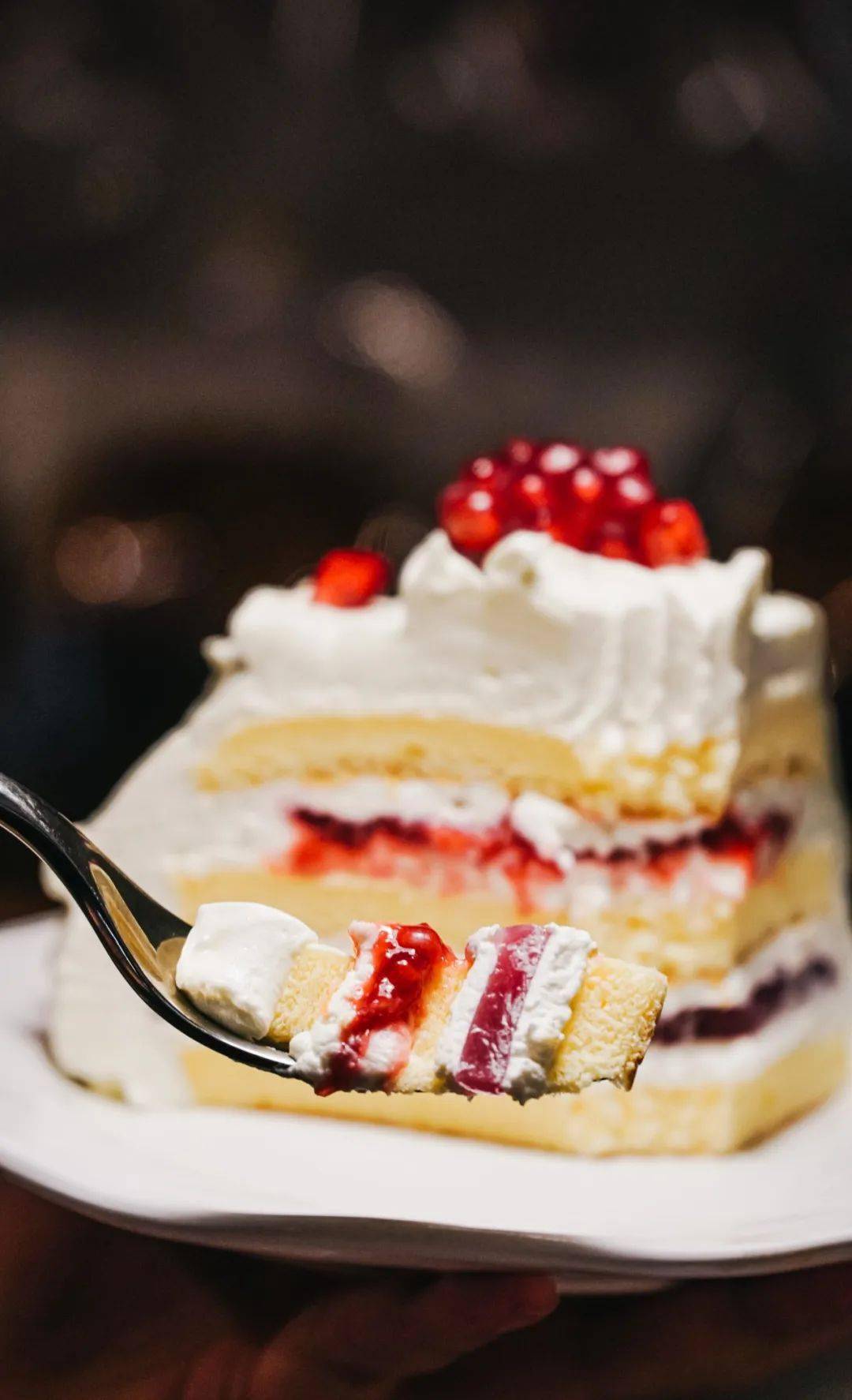 调味需要恰到好处,微微的甜,才不会显腻;夹心的石榴库利是醉人的酒