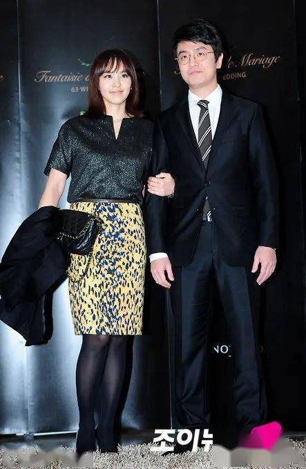 韩娱圈公认"模范夫妇"代表,结婚14年后突然宣布离婚_崔东锡_朴志胤