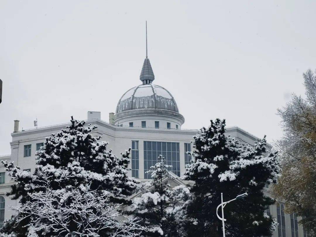 吉林大学雪景图片