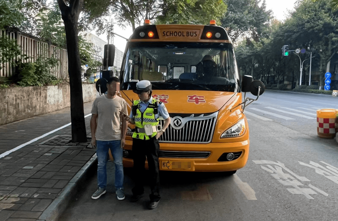 无视学生安全,未取得校车驾驶资格还敢开车上路?_检查_相关_赵某