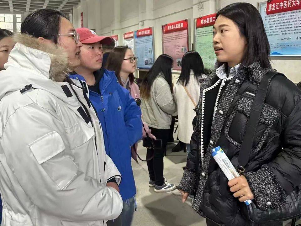 【end】图片 | 傅辰奕 鄢源 张梦婷文字 | 马禾苇编辑 | 徐佳祺审核人