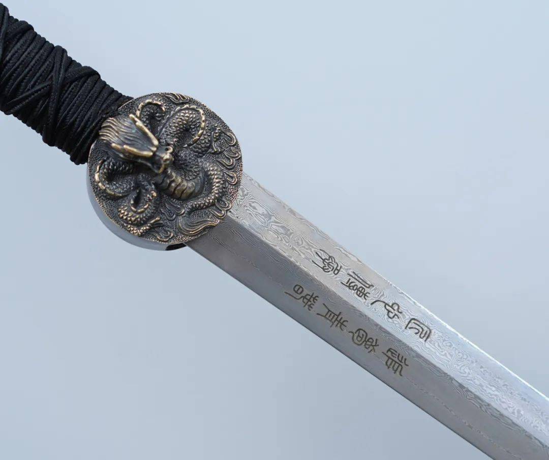 龙泉举行2023年集体成人礼赠剑仪式_搜狐网, image size:1080x905